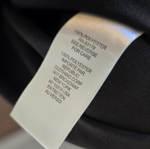 T Tahari | Medium | Black Button Up With Ruffled Long Sleeves - Picture 7 of 7